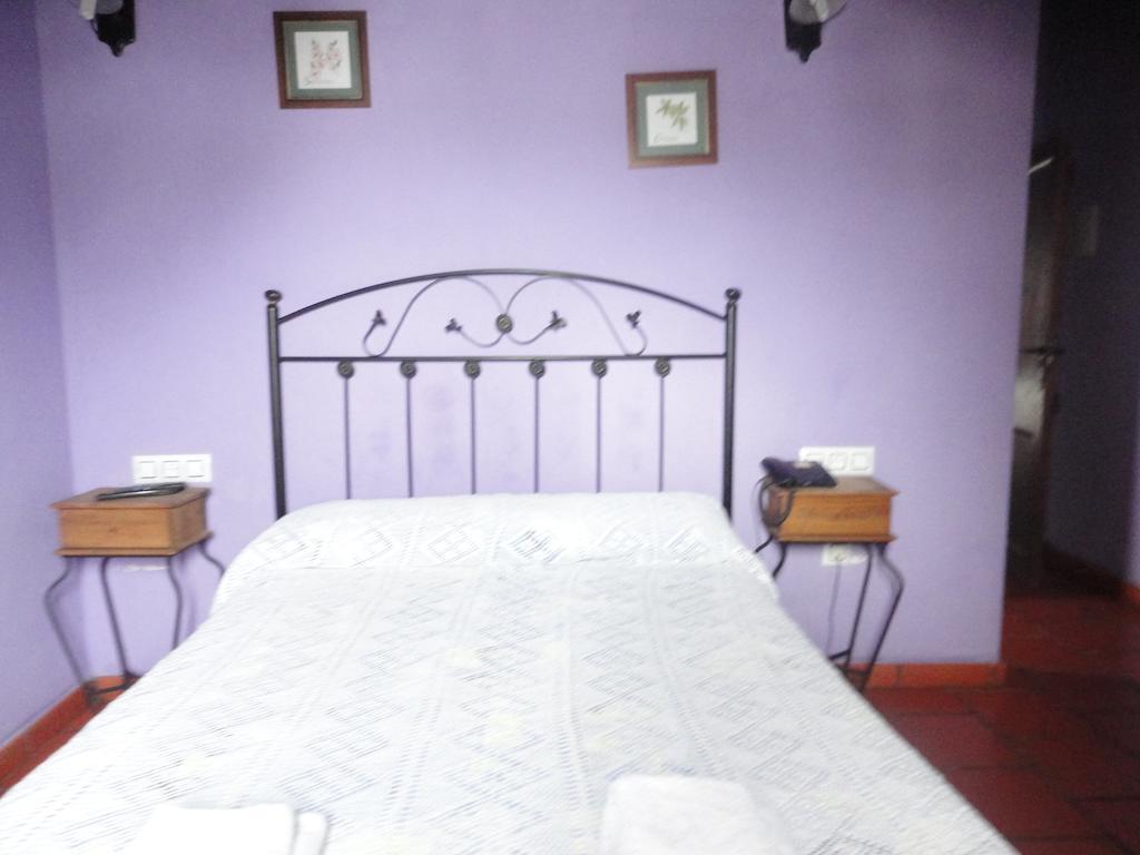 Hostal Venta Liara Allepuz Quarto foto