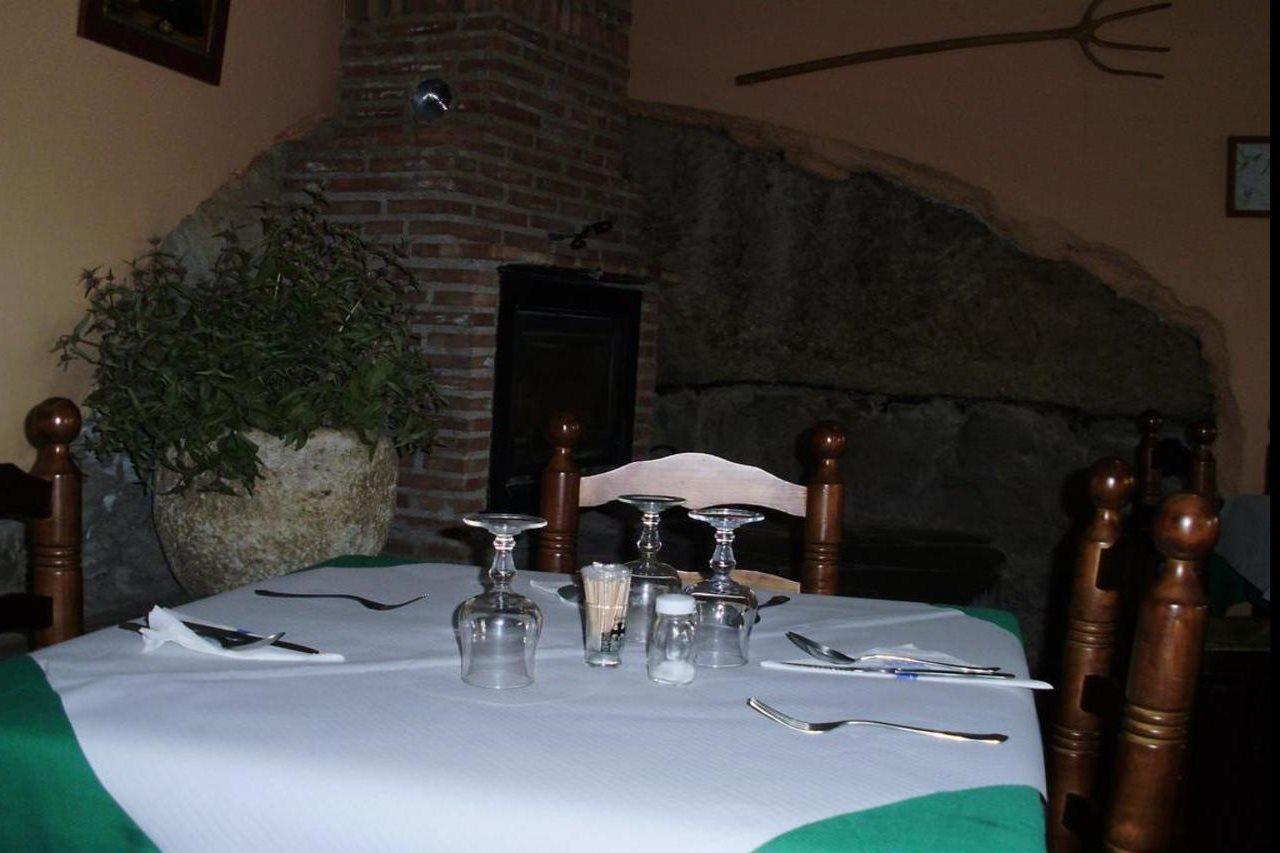 Hostal Venta Liara Allepuz Exterior foto